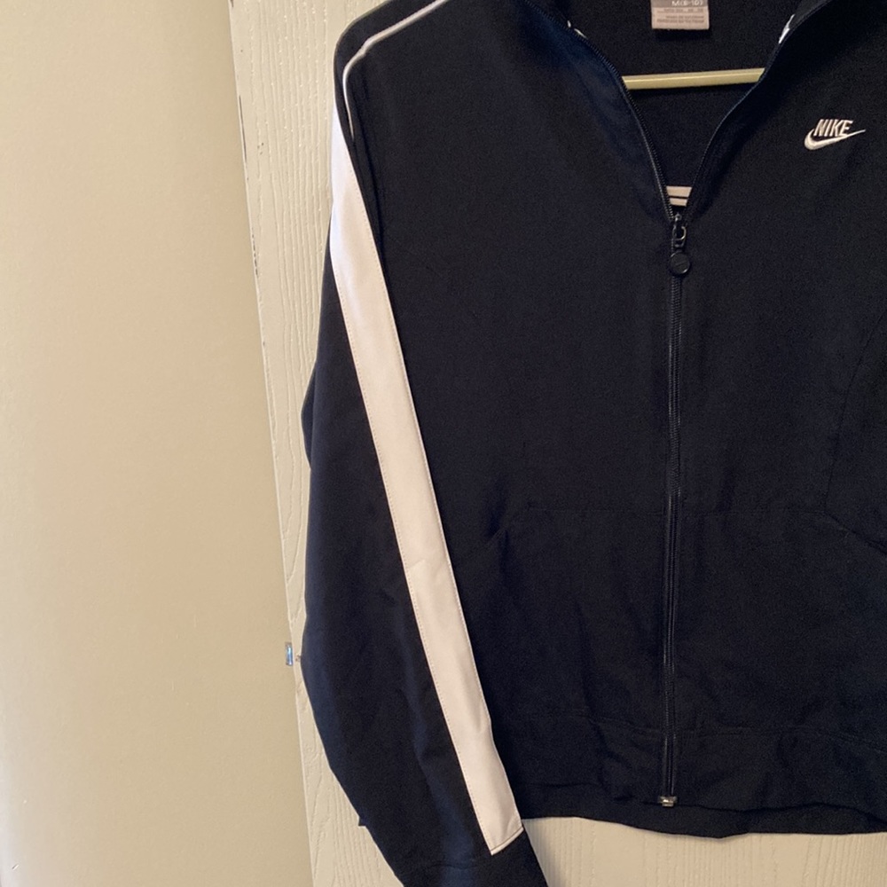 Nike jacket - Picture 4 of 10